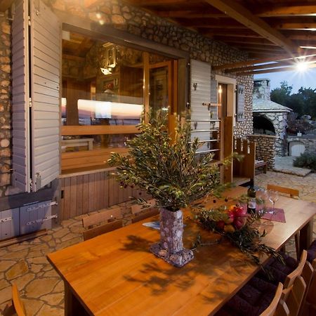 Villa, Stone House With Swimming Pool & Sauna, Beach, Sevid Exterior foto