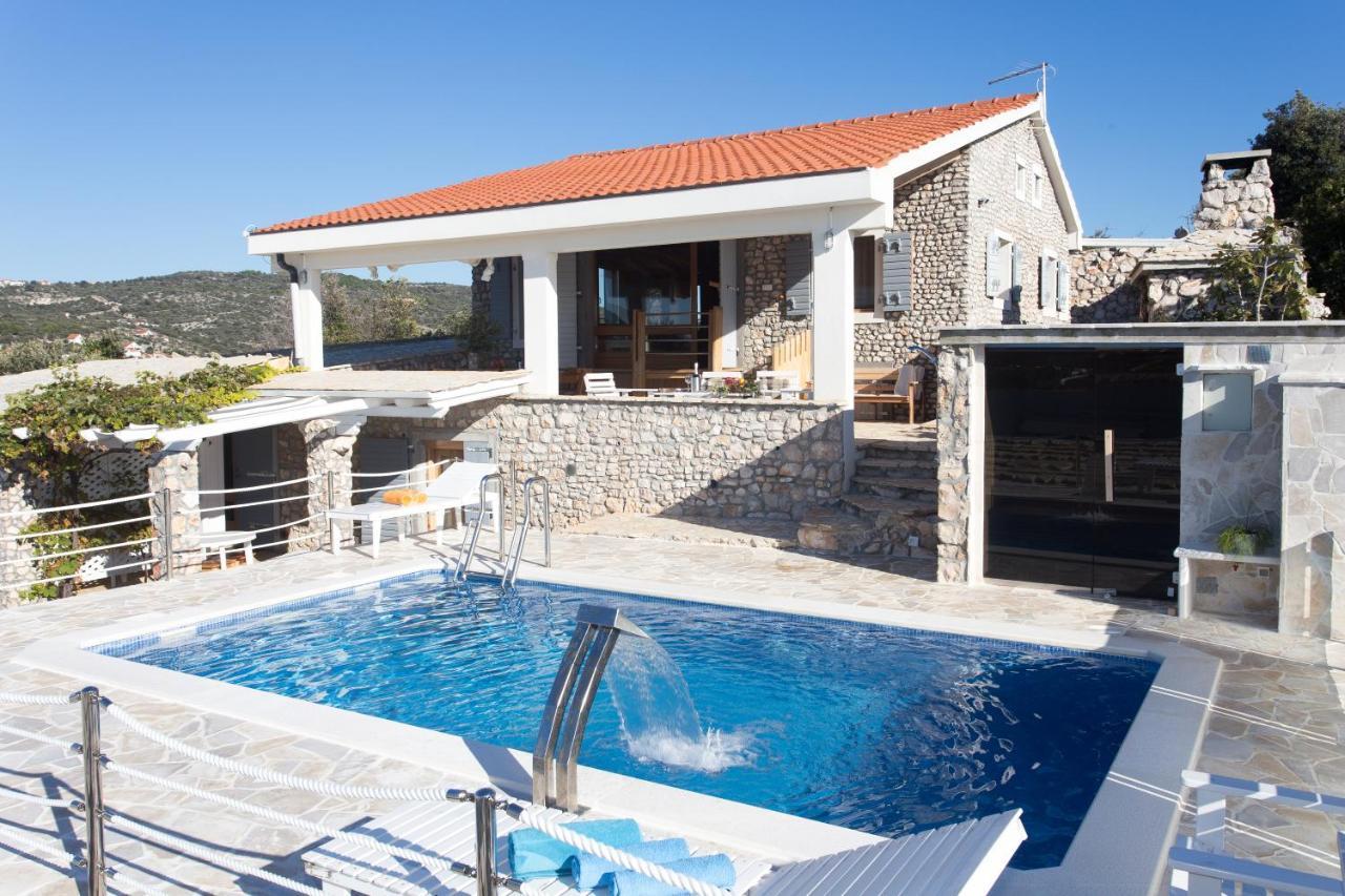 Villa, Stone House With Swimming Pool & Sauna, Beach, Sevid Exterior foto