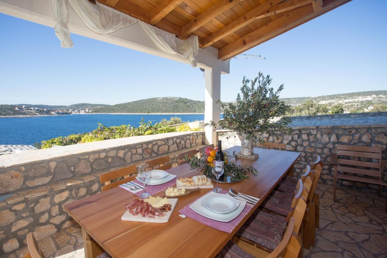 Villa, Stone House With Swimming Pool & Sauna, Beach, Sevid Exterior foto