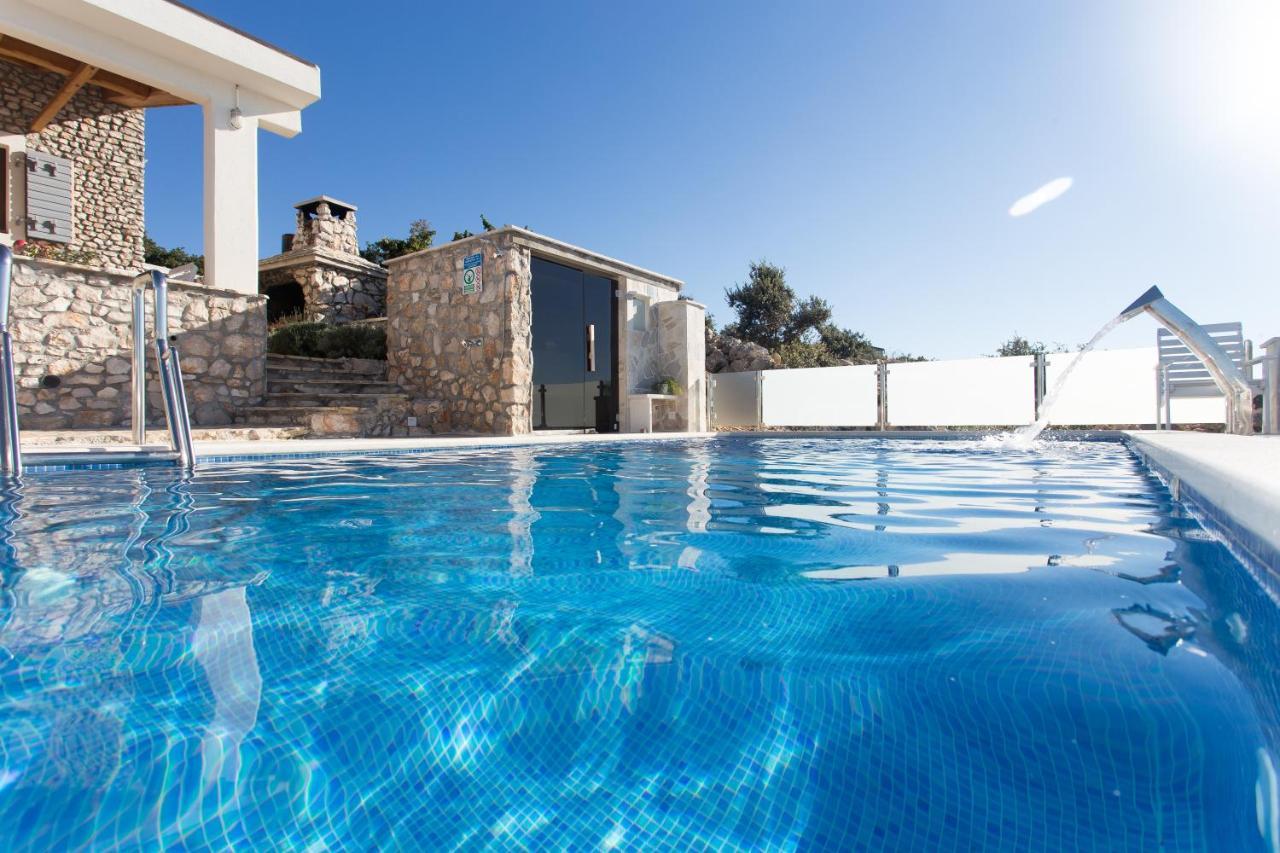 Villa, Stone House With Swimming Pool & Sauna, Beach, Sevid Exterior foto
