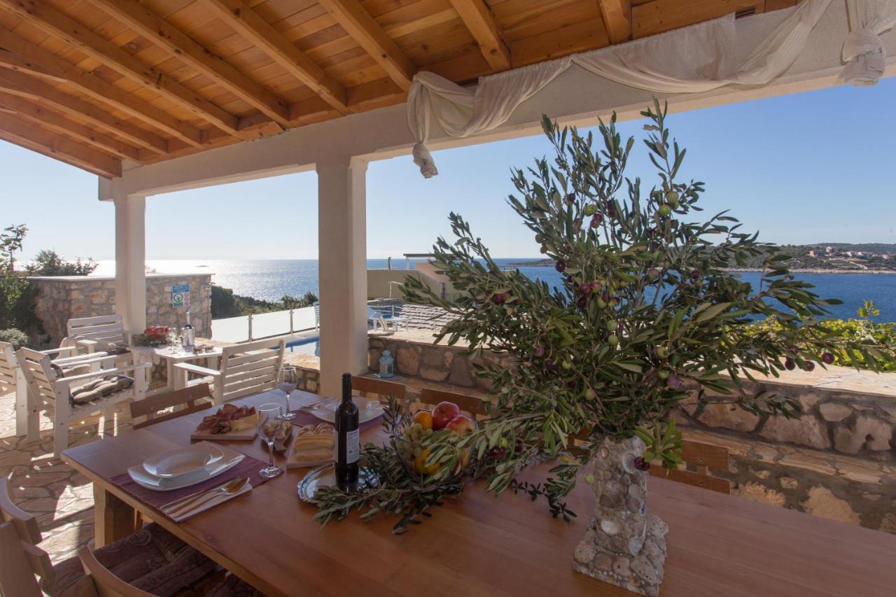 Villa, Stone House With Swimming Pool & Sauna, Beach, Sevid Exterior foto